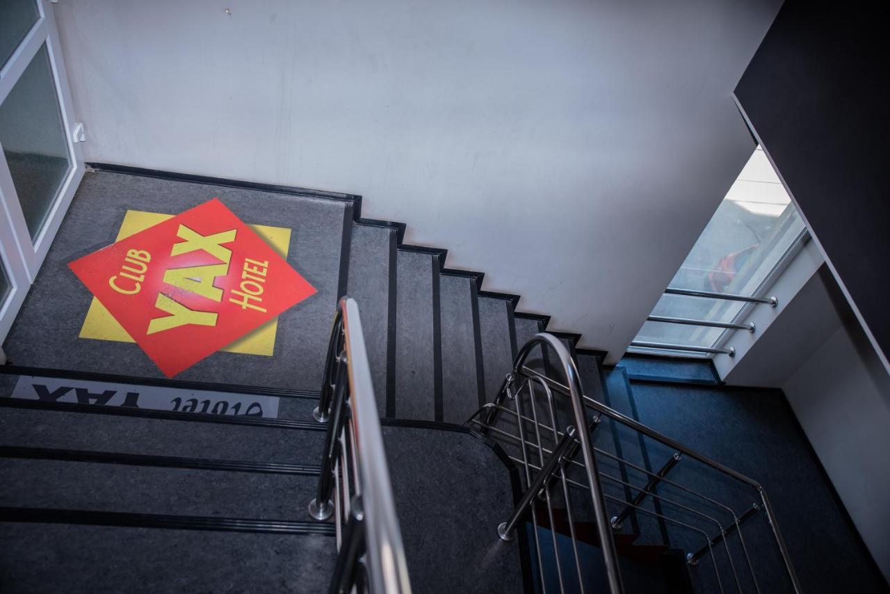 Hotel Yax Cimpeni Luaran gambar